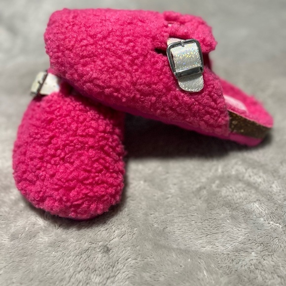 NWOT Capelli Kids Slipper Shoes - Picture 2 of 9